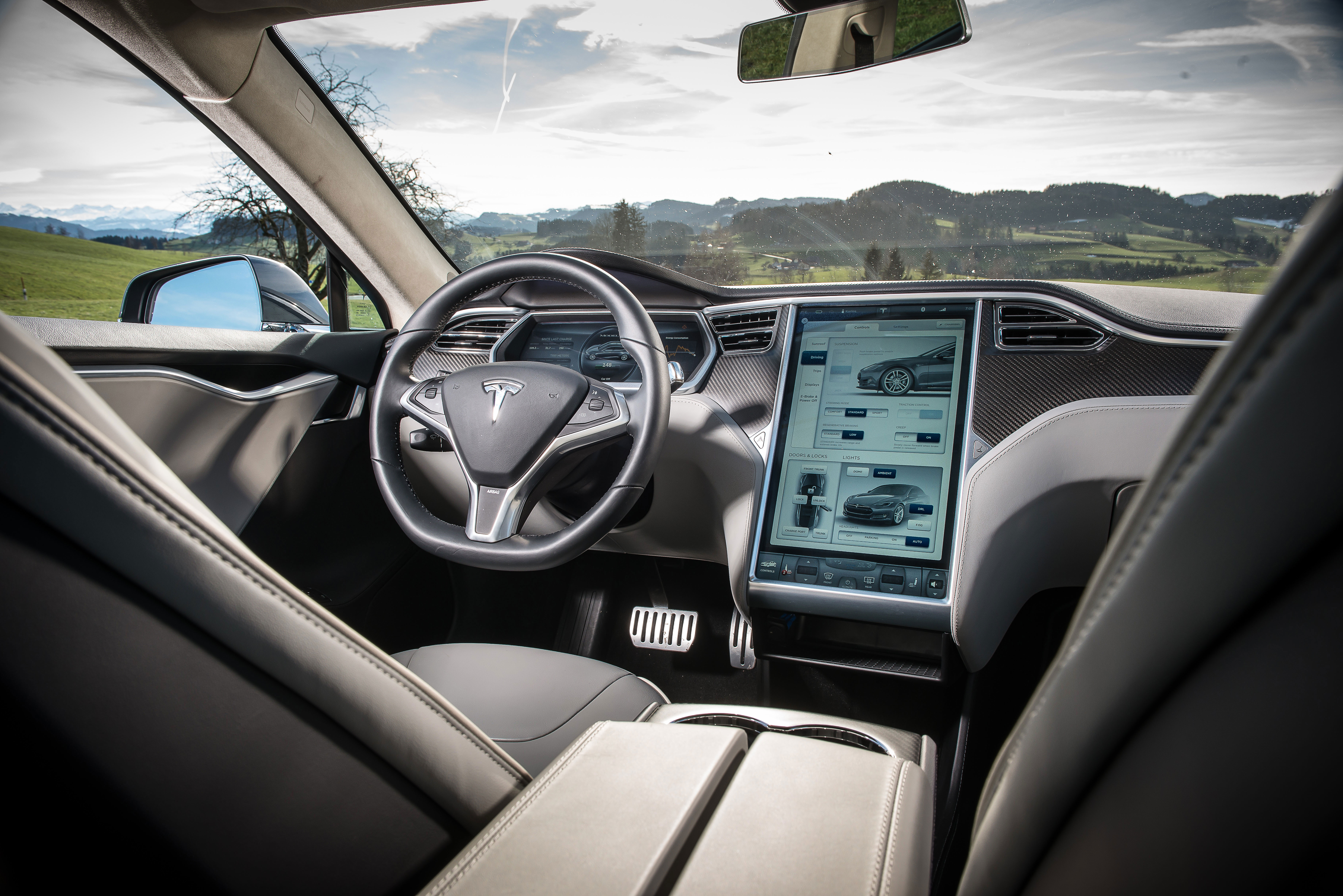  tesla  interieur 